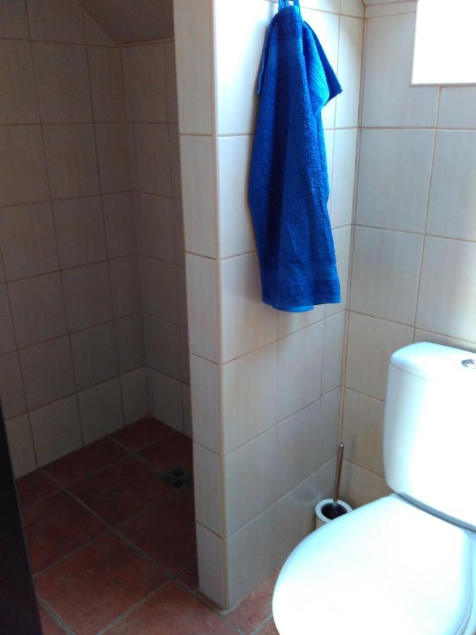 Apartman Na Farme U Koni Milesov Buitenkant foto